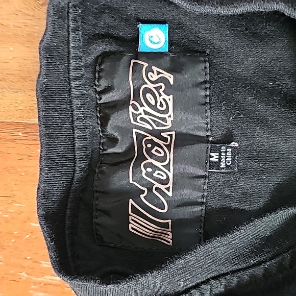 Men's medium cookies shirt for Sale only worn a few times. Rainbow holographic - Picture 4 of 6